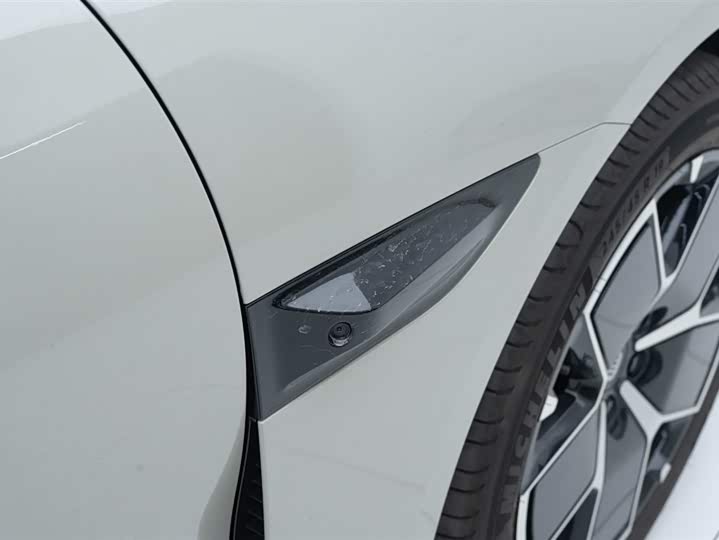 Фото 17 - Xiaomi SU7