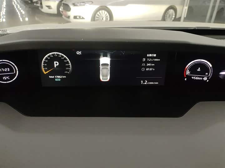 Фото 11 - Changan UNI-V