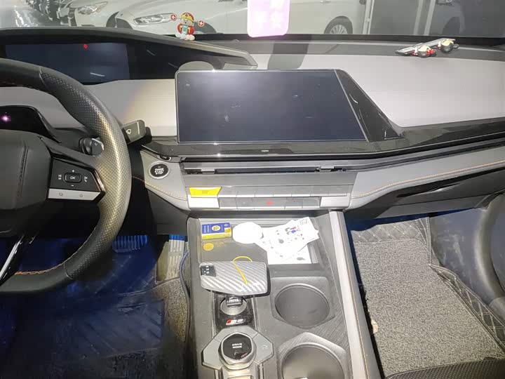 Фото 12 - Changan UNI-V