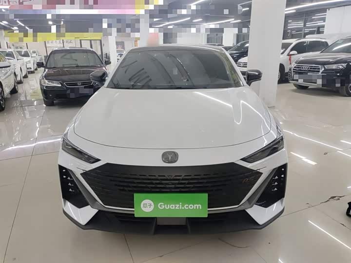 Фото 3 - Changan UNI-V