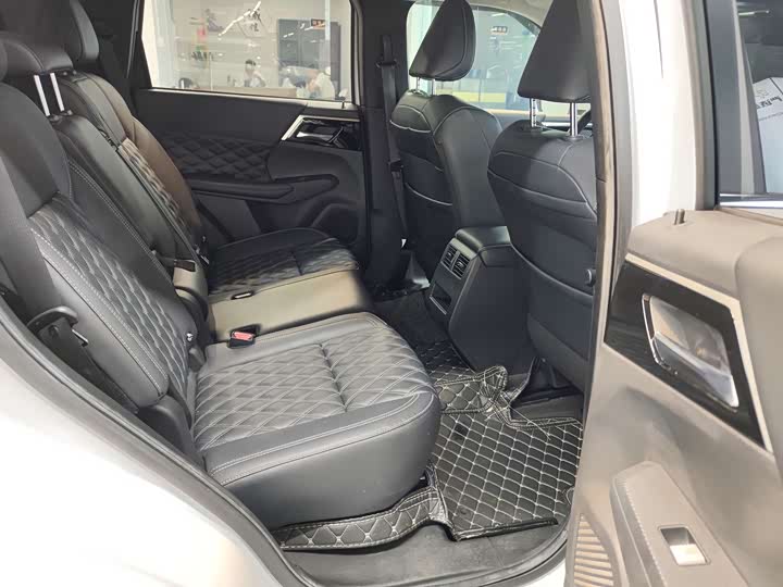 Фото 11 - Mitsubishi Outlander