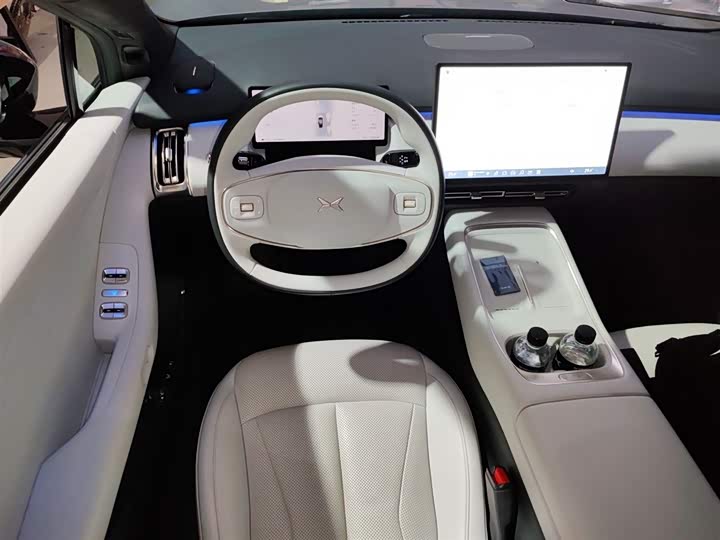 Фото 11 - XPeng F57