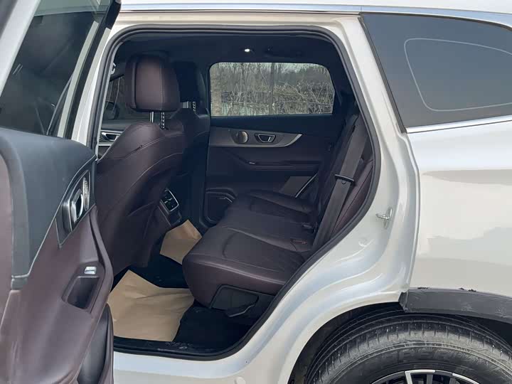 Фото 10 - Chery Tiggo 8 Pro