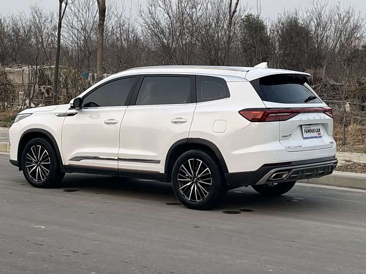 Фото 14 - Chery Tiggo 8 Pro