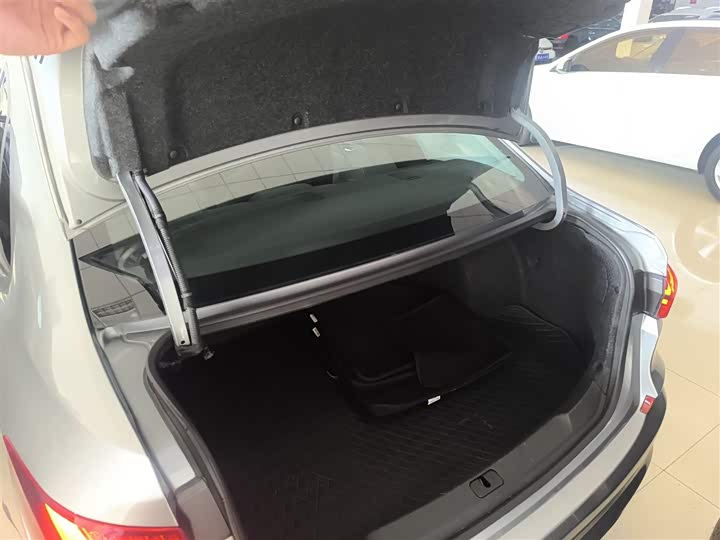 Фото 19 - Chevrolet Monza