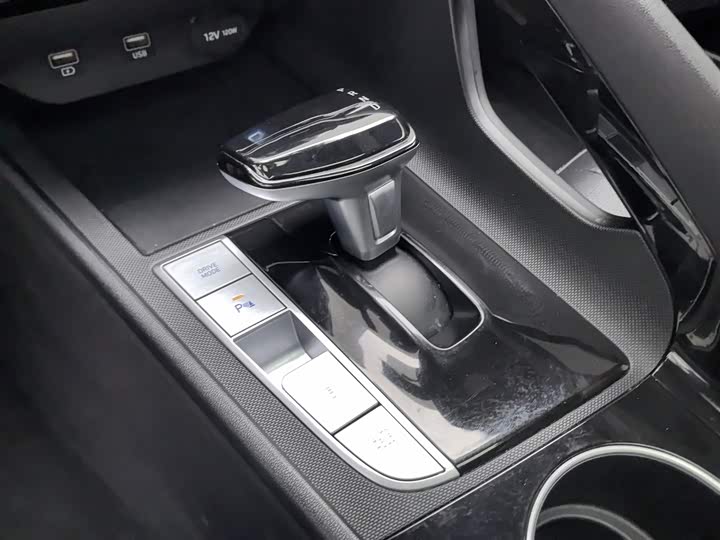 Фото 13 - Hyundai Elantra N line