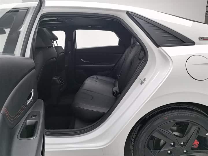 Фото 15 - Hyundai Elantra N line