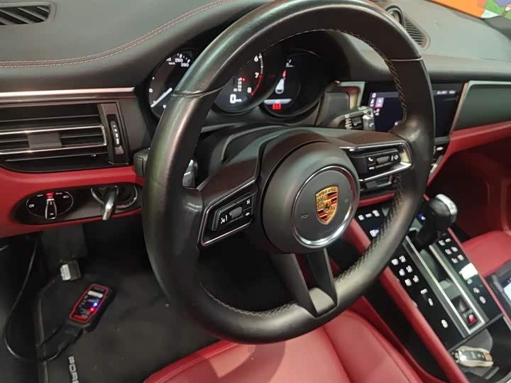 Фото 3 - Porsche Macan