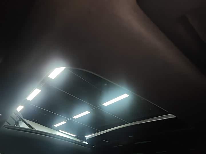 Фото 8 - Porsche Macan