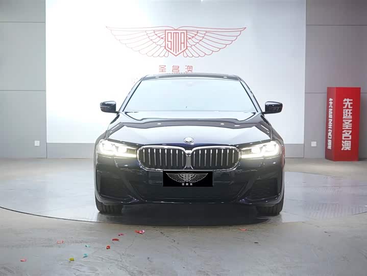 Фото 5 - BMW 5 Series