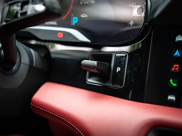 Фото 18 - Porsche Taycan