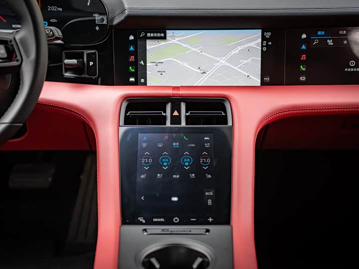 Фото 19 - Porsche Taycan