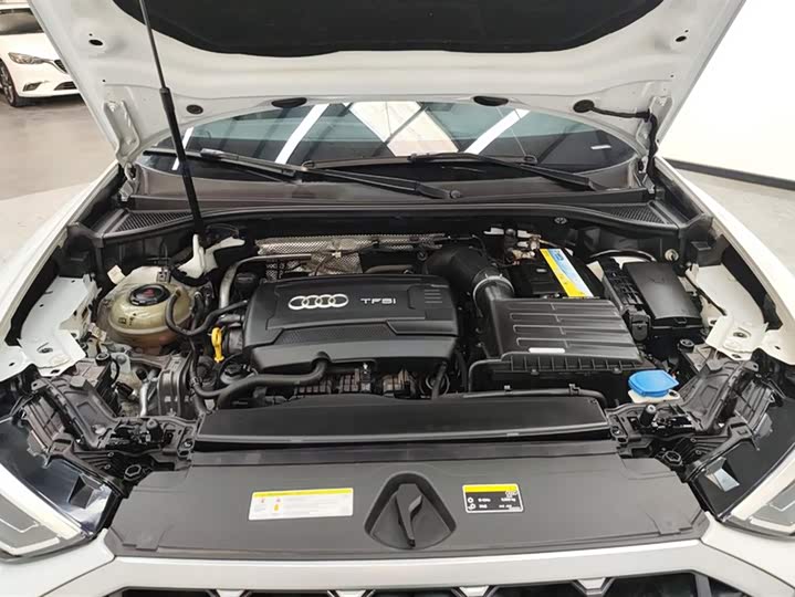 Фото 10 - Audi Q3