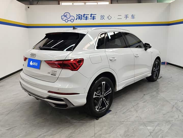 Фото 3 - Audi Q3