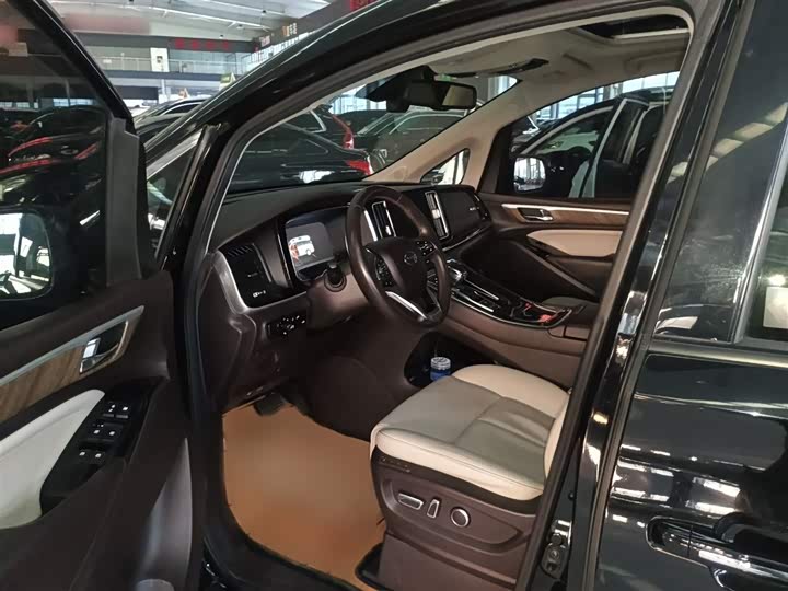 Фото 13 - GAC Trumpchi M8