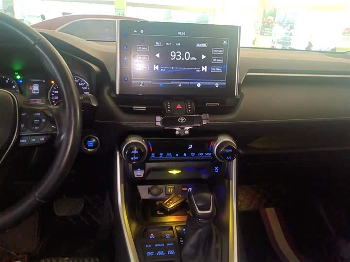 Фото 13 - Toyota Wildlander