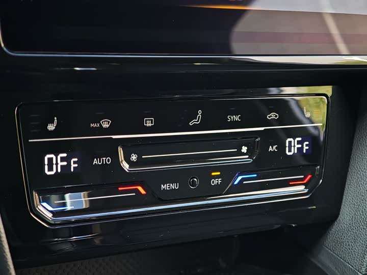 Фото 16 - Volkswagen Passat Variant