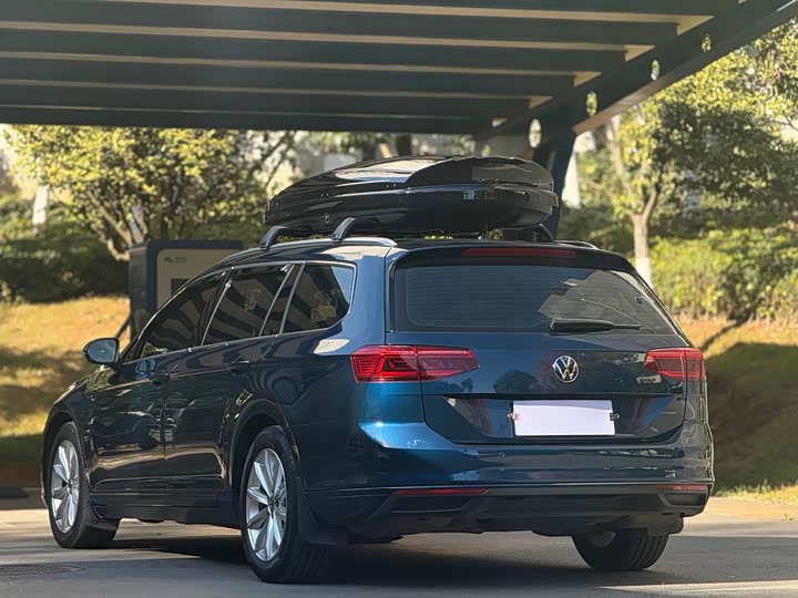 Фото 29 - Volkswagen Passat Variant