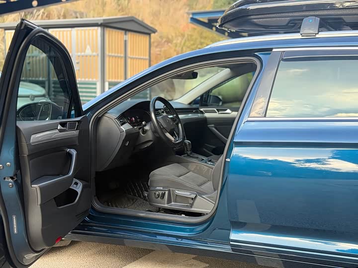 Фото 4 - Volkswagen Passat Variant