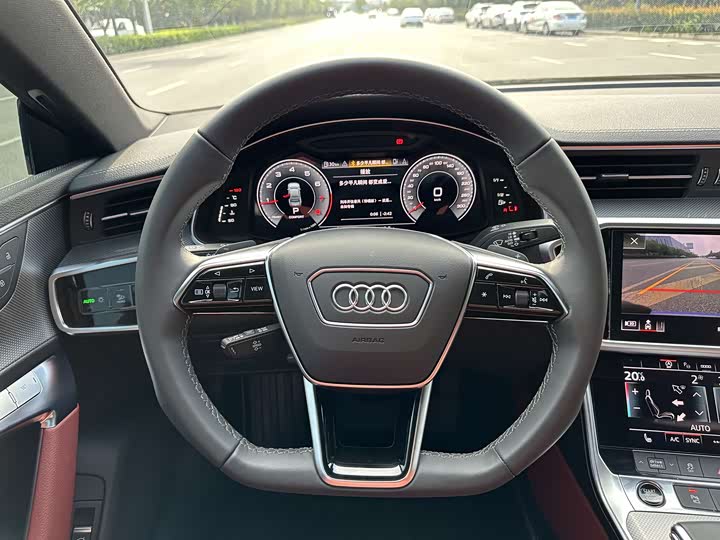 Фото 5 - Audi A7L