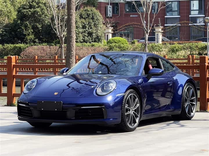 Фото 1 - Porsche 911