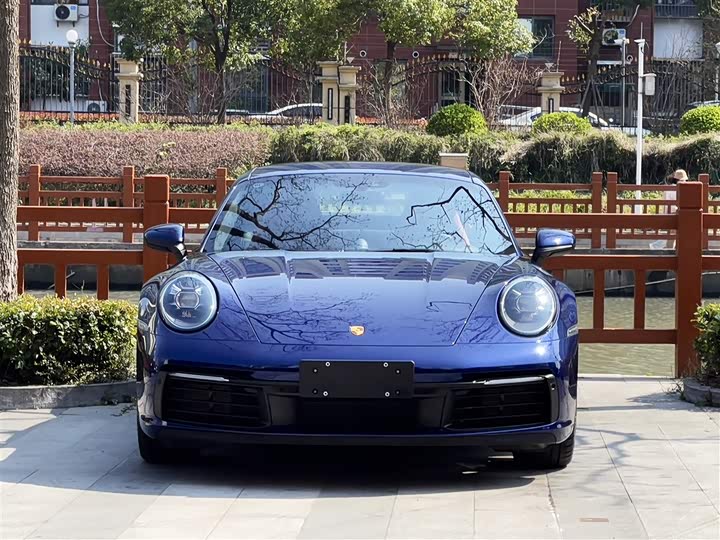 Фото 2 - Porsche 911