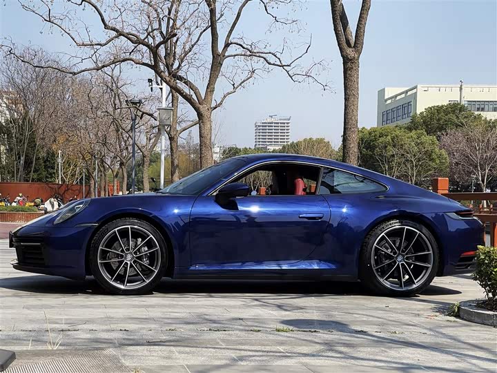 Фото 3 - Porsche 911