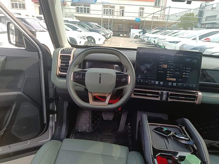 Фото 11 - Chery iCar 03