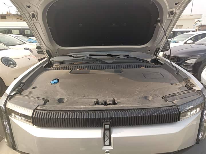 Фото 20 - Chery iCar 03