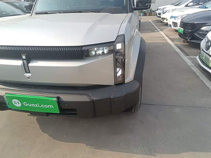 Фото 24 - Chery iCar 03