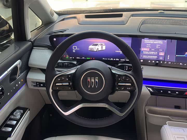 Фото 10 - Buick GL8 Hybrid