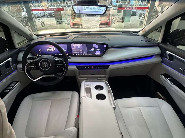 Фото 9 - Buick GL8 Hybrid