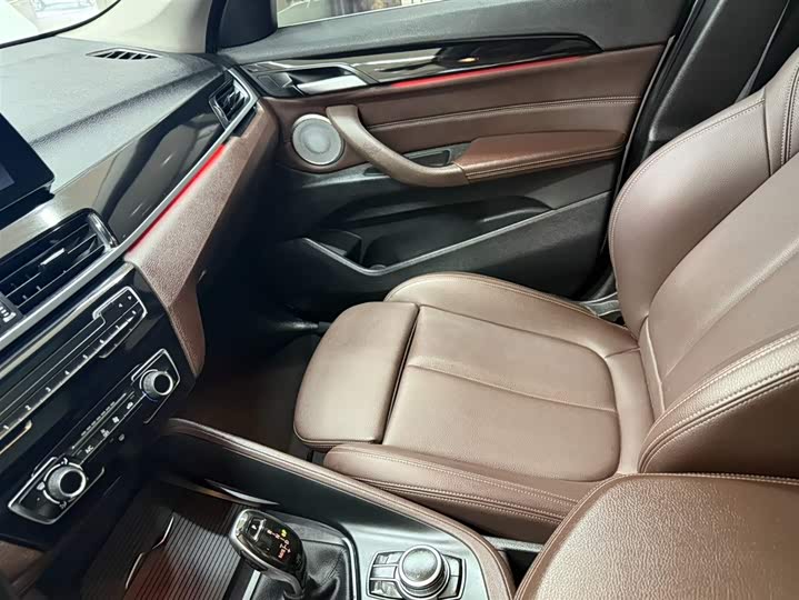 Фото 13 - BMW X1