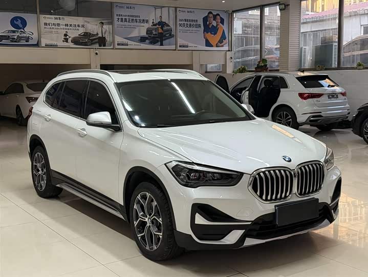 Фото 3 - BMW X1