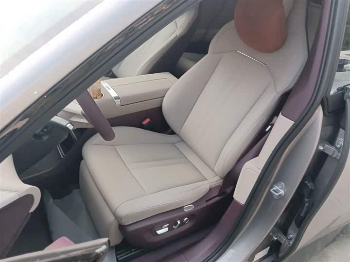 Фото 15 - Xiaomi YU7