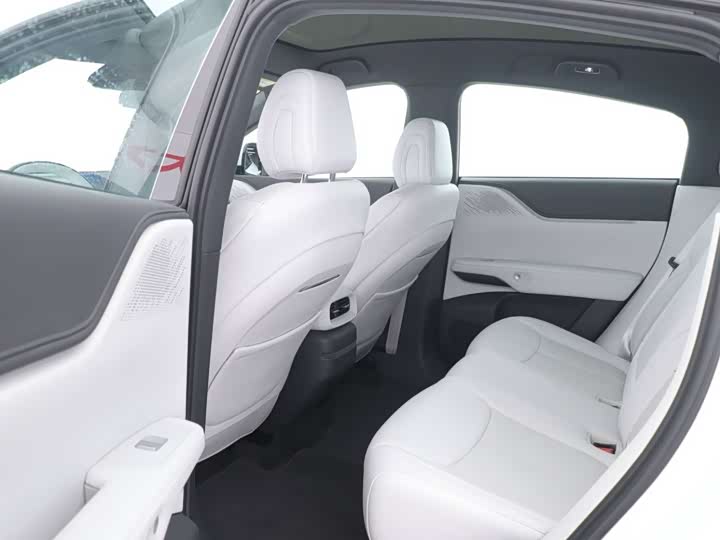 Фото 11 - XPeng G6