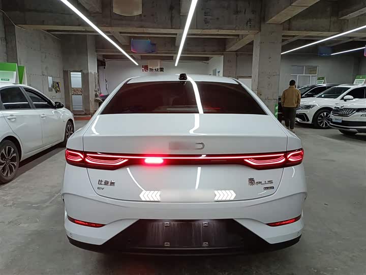 Фото 6 - BYD Qin Plus