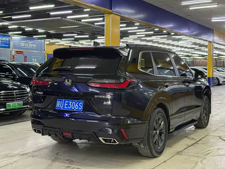 Фото 9 - Honda Breeze