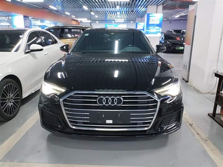 Фото 3 - Audi A6L