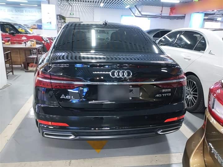 Фото 6 - Audi A6L