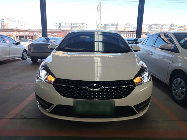 Фото 3 - Chery Arrizo 5