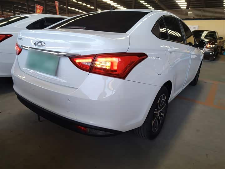 Фото 7 - Chery Arrizo 5