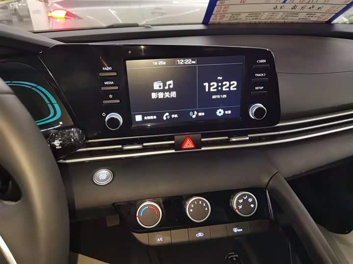 Фото 13 - Hyundai Elantra N line