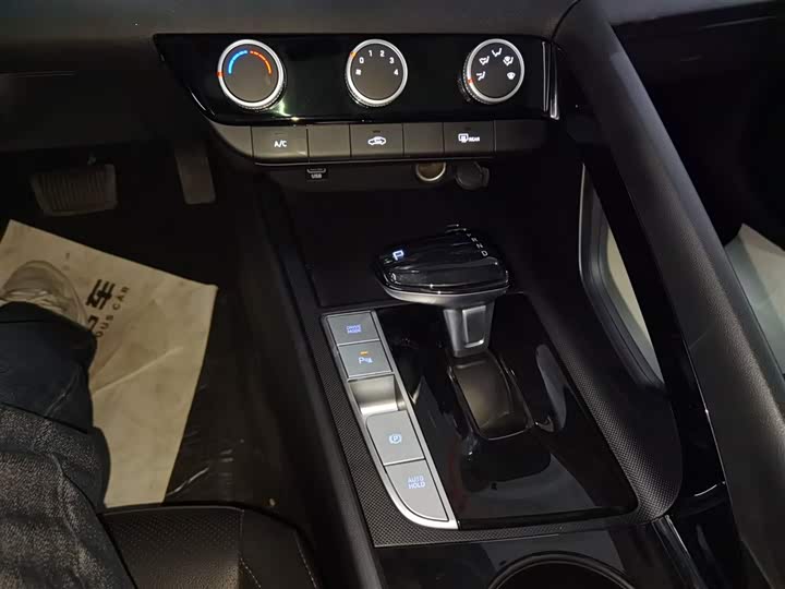 Фото 14 - Hyundai Elantra N line