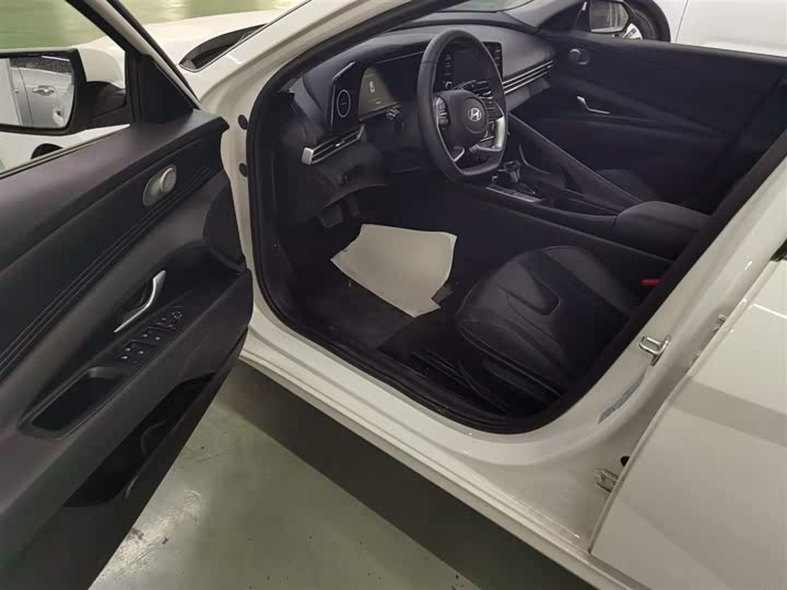 Фото 16 - Hyundai Elantra N line