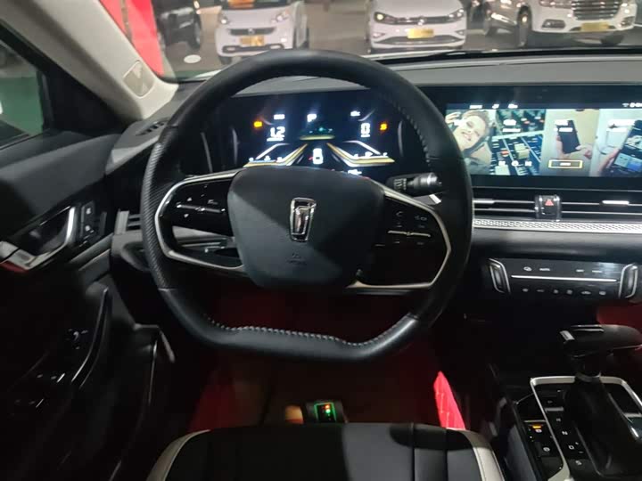 Фото 11 - Bestune B70