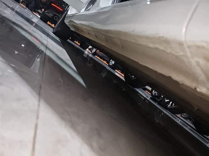 Фото 21 - Bestune B70