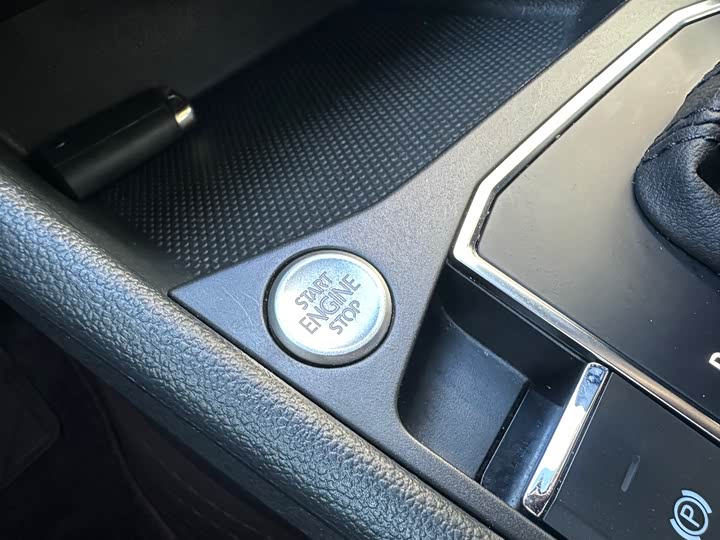 Фото 13 - Volkswagen Lavida