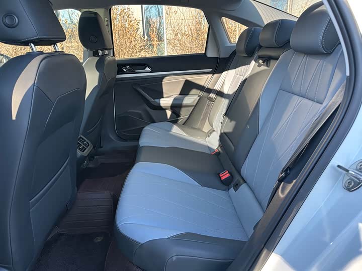 Фото 14 - Volkswagen Lavida