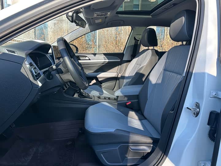 Фото 5 - Volkswagen Lavida